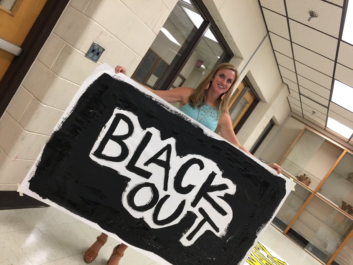 RebelPepClub's tweet photo. BLACKOUT!!! We are so excited to support the REBS!!! RT!!! https://t.co/yMwv587E8d