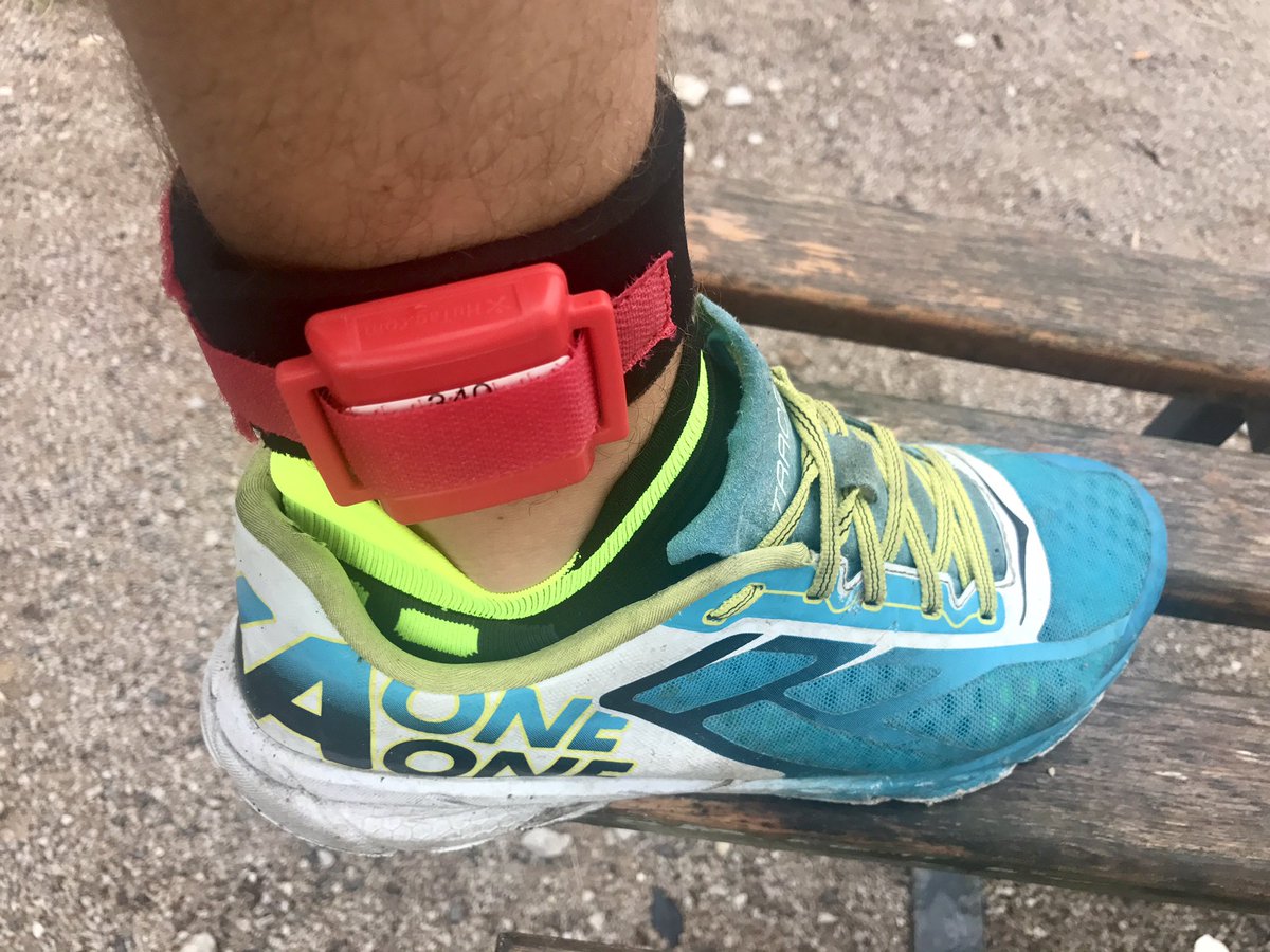 PaulWathan's tweet photo. This is what it must feel like to wear a police ankle tag! π #timingchip #roadrunning #timetofly https://t.co/rqK1u6i3CF