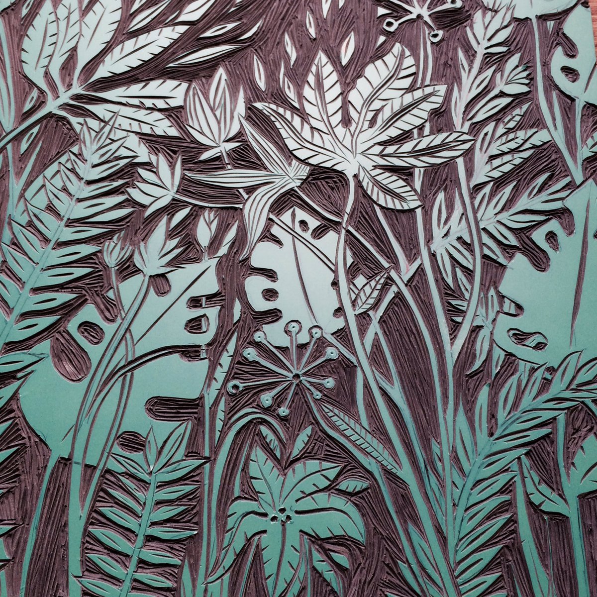 Alex_McGinn's tweet photo. 2 days and my linocut is finally finished! #readyforprint #illustration #linocut #artwork #illustrationart #nature #excited https://t.co/t6pm19ktMw