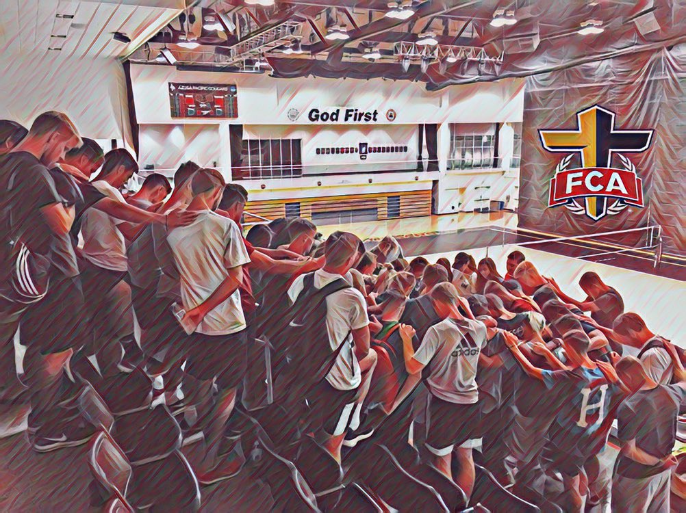 foothills_FCA's tweet photo. A bunch of APU athletes... kicking off the year right... #GodFirst
Great to be with y'all!!
#FCAintheFoothills #APUFCA https://t.co/snP6w4A8i1