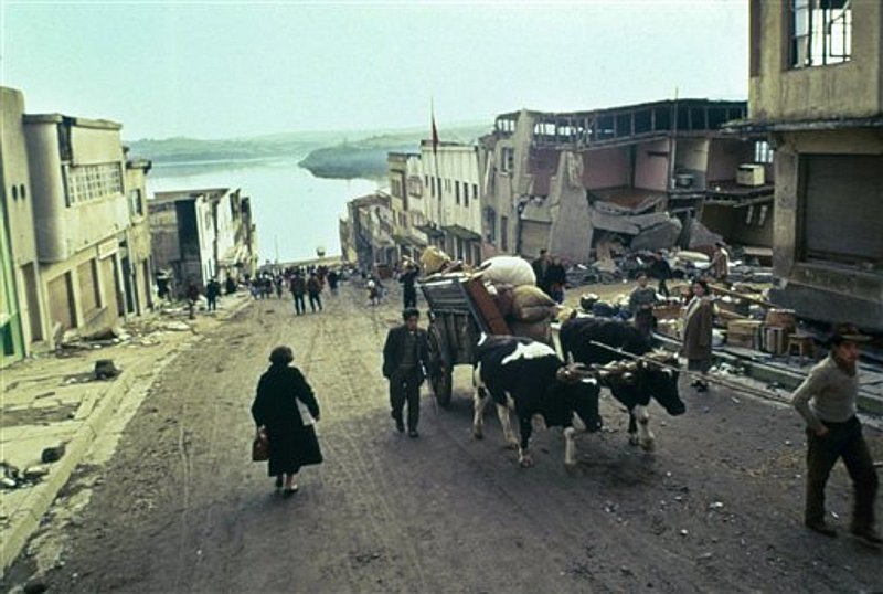 alb0black's tweet photo. Vista de la ciudad de Castro, Chiloé,.
Terremoto de 1960.
#Chile https://t.co/Zyo6bXwrXa