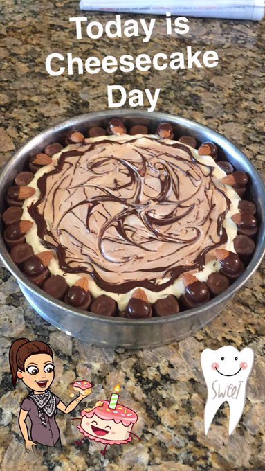 I make a pretty mean cheesecake if I do say so myself 😋 https://t.co/7E5hZxooRh