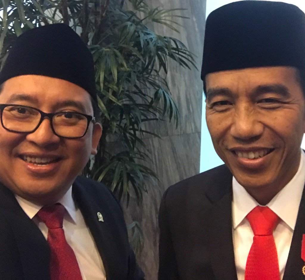 Fadli Zon on Twitter: "Selfie dg Presiden @jokowi sebelum memimpin ...