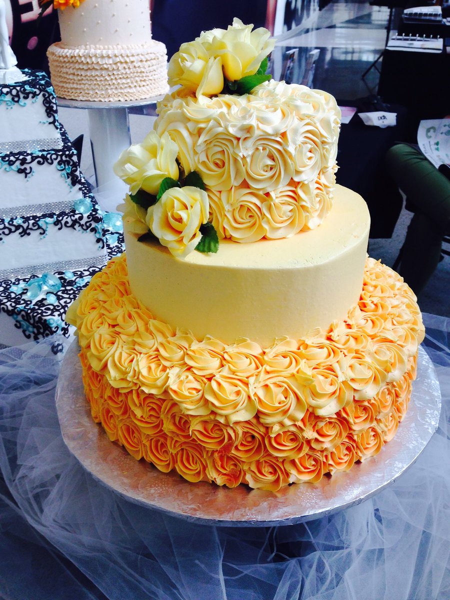 AdamInlay's tweet image. Getting Married in the Pittsburgh area? Schedule a FREE Cake Tasting with @Patti_Bakery in White Oak. PattisWhiteOakBakery.com