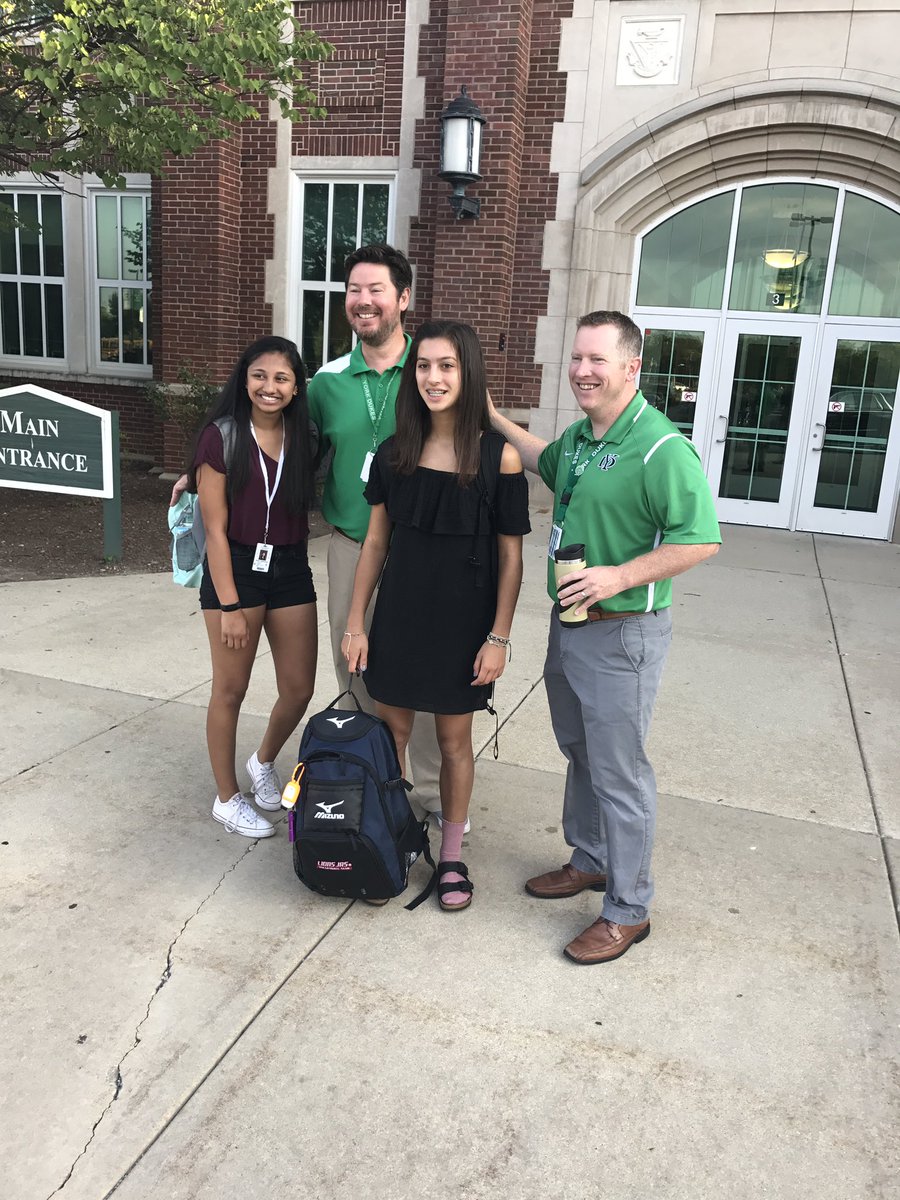 WheltonChris's tweet image. Welcome back York! @ElmhurstD205