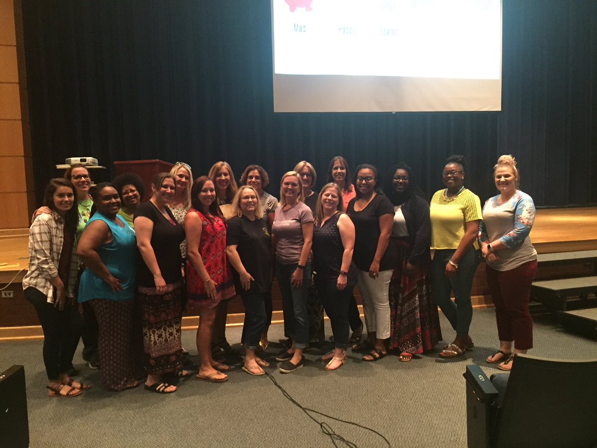 wendylively27's tweet photo. Trauma Informed Chalkley staff #weRUNasONE #OneCCPS https://t.co/YIOqT7PuVd