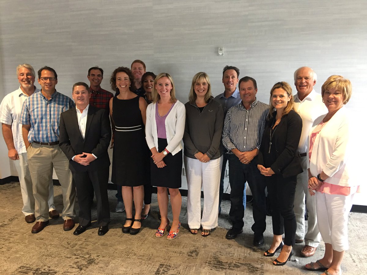 Anna_Boroff's tweet photo. Thx to Duluth Mayor Emily Larson for welcoming @MinnesotaCable to your city and talking technology w/us! @LarsonForDuluth @CharterNewsroom https://t.co/VOwXFZZa7W