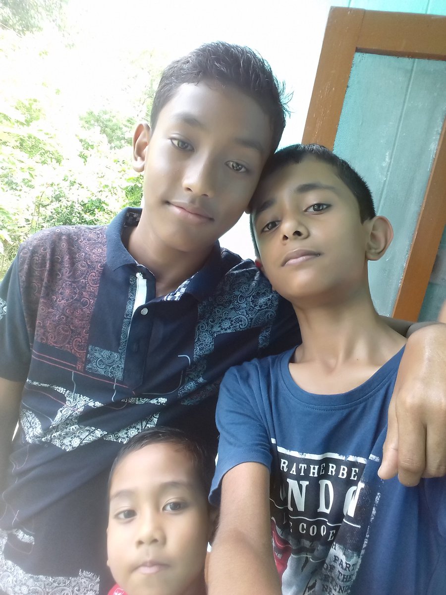 tusharjnv's tweet photo. I with my bst frnd Mondeep. https://t.co/25KOVvIQeD