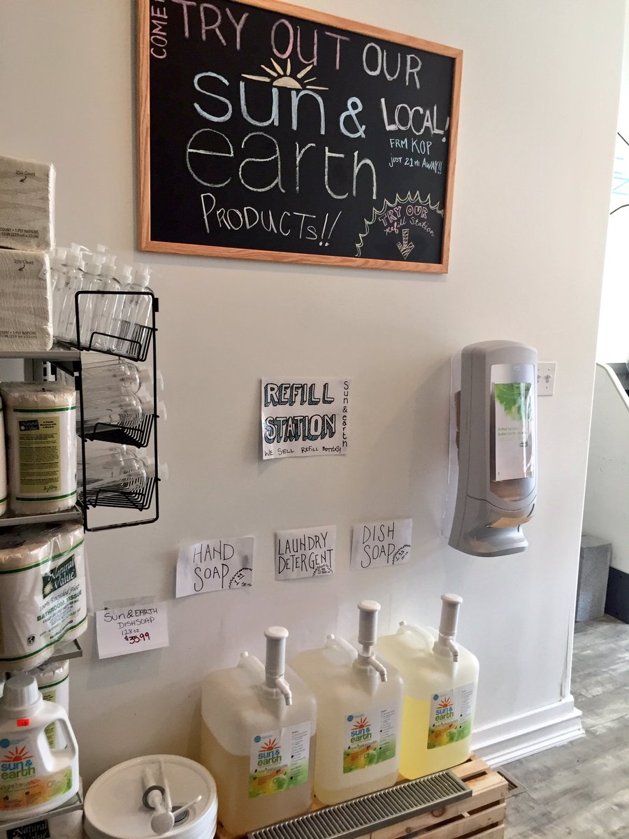 SunAndEarth's tweet photo. Lovin' on #parsleyandsage market for feat. our locally-made products!
Also dropped off some #FilmFest flyers.
Stop by today! 🌞🌎🌿🌻♻️💠 https://t.co/eWotvi08LU