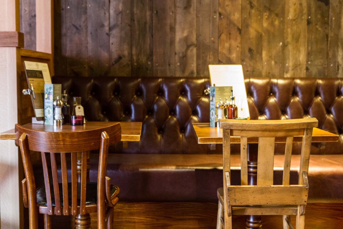 TheSuffolkArms's tweet photo. We're ready for our close-up...! Checked out our new look and menu yet? Come along to our re-opening party tomorrow evening!
#Cheltenham https://t.co/456LClczCD