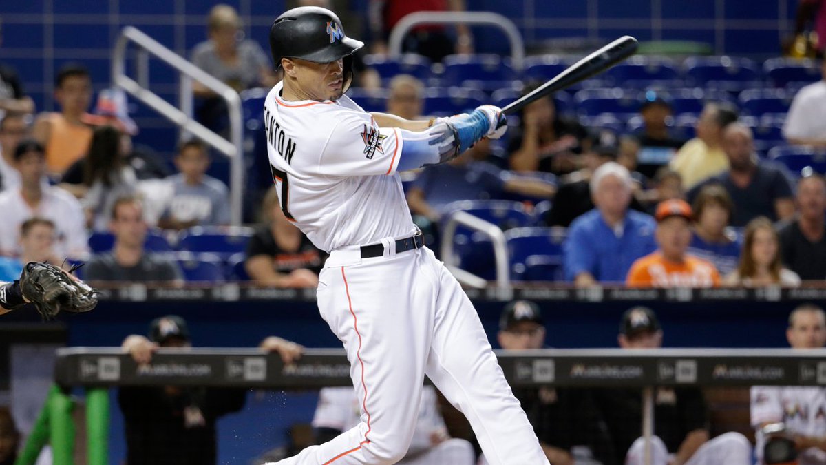 #BREAKING Report: Marlins "willing to engage" in talks with teams regarding Stanton trade bit.ly/2waVHul?utm_me… https://t.co/xq3iGKgOka