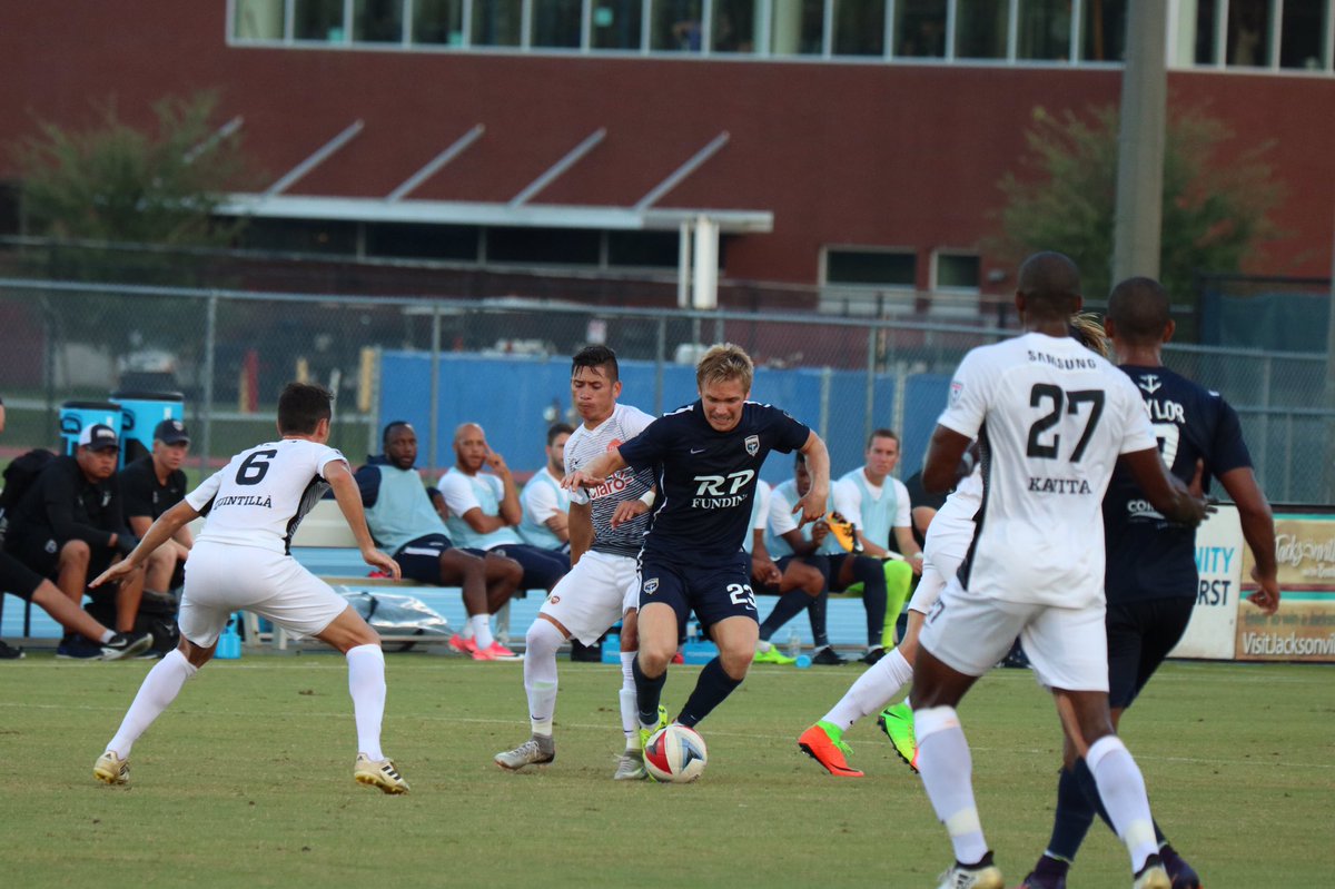 naslofficial's tweet image. A look at #JAXvPRFC in the early going. 

(📷: @NASLInsider)