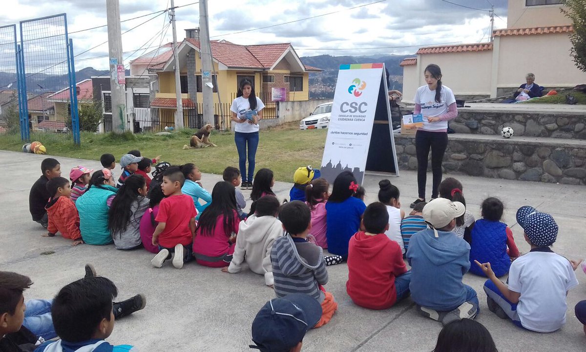 CSC_CUENCA's tweet photo. #CuencaVive #VacacionesSeguras
Además, enseñamos a los más "pequeños" normas de buena convivencia. #CuencaNoSeDetiene @MarceloHCabrera https://t.co/FW6x7yQDqV