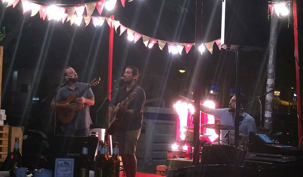 La música que seduce al verano en Valladolid bit.ly/2wh1c9V <a href="/BlueCaravan_/">Blue Caravan</a> @DualizeOfficial <a href="/AndreaGarcy/">Andrea Garcy</a>