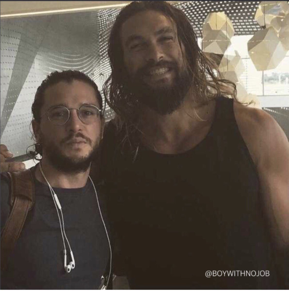 boywithnojob_'s tweet photo. You vs. the guy she told you not to worry about #GOT https://t.co/kwif9W3sS0