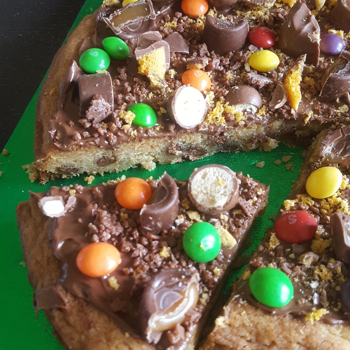 #ChocolatePizza #ChocChipCookie