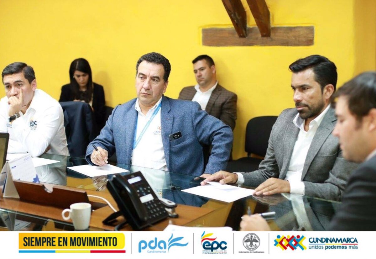 epcundi's tweet photo. Nos reunimos ante #MVCT en compañía @JorgeEmilioRey y @adiazgacha #EPC, para dar seguimiento a proyectos en beneficio de #cundinamarca. https://t.co/9U2t6gUZuF