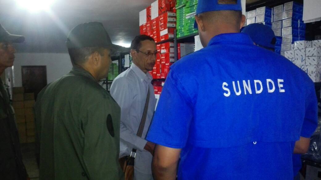 sundde_ve's tweet photo. Se ordenó el comiso de la mercancía y ocupación temporal del establecimiento  Inversiones Conasum por incumplimiento de la Ley Orgánica https://t.co/VHIoYe5mLH