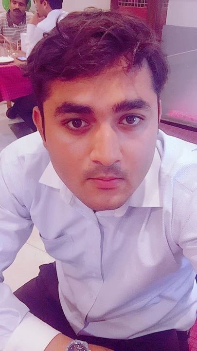 ShoaibPmln's tweet photo. کرے گا قدر زمانا هماری بهی اک دن🌐🤔☺️
بس وفا کی عادت چھوٹ جانے دو 😺❣️❣️
💗#Thanks_Ch_Haris_Rasool💗
😋#Lunch_ https://t.co/pSj1jcQY5W