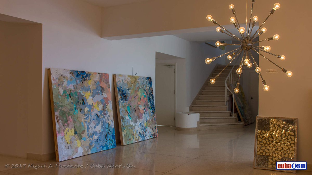 cubawhatson's tweet photo. An apartment for Cuban art https://t.co/F9iGnTMlIE  #VisualMerchandising #visualstudio #canvas #Havana #art #Havana https://t.co/zMT89lGrdl