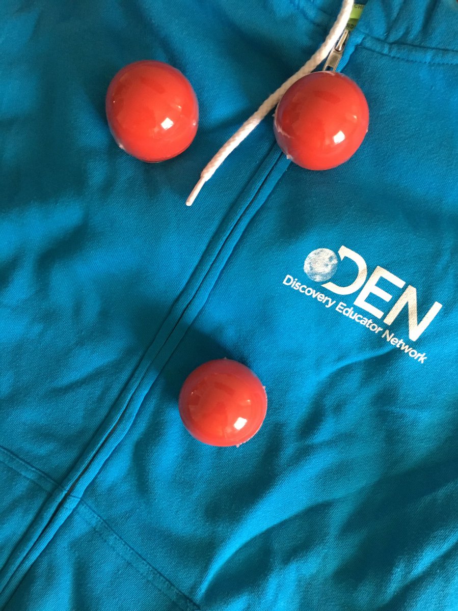 MrsMiller1819's tweet photo. Thanks for the swag! @DiscoveryEd @rednosedaysch @RedNoseDayUSA @rednoseday @JMDragons5 We ❤️ the #RedNoseChallenge! https://t.co/x2ifsCKpJo