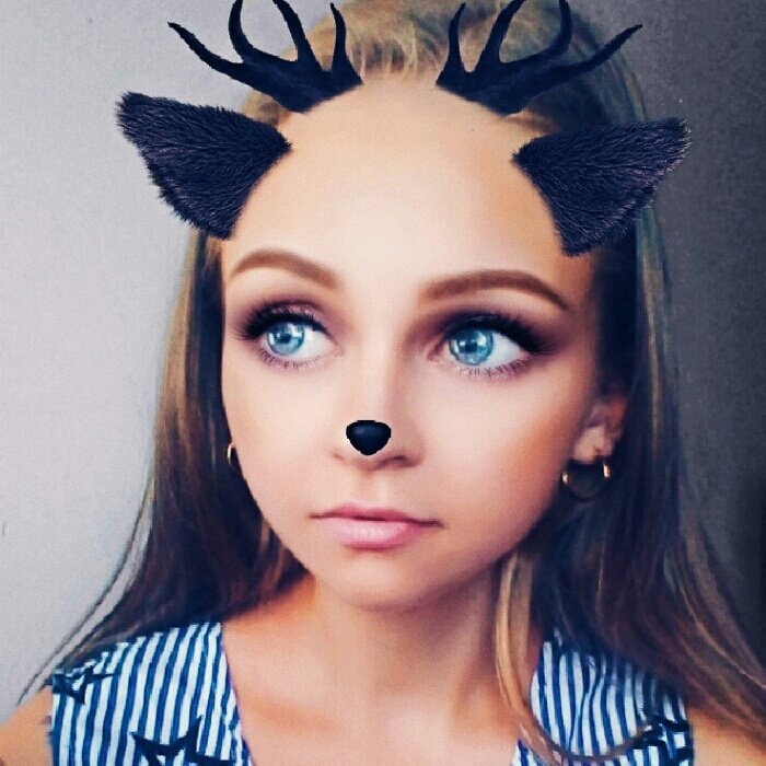 aesthetichoe_96's tweet photo. 👀
#deerfilter 
#NewProfilePic https://t.co/jADngrNO1V