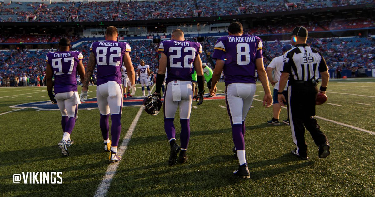 .@KyleRudolph82 wants to make history at @usbankstadium in February.   📰: mnvkn.gs/3pM3JN https://t.co/suNuQ0GRFD
