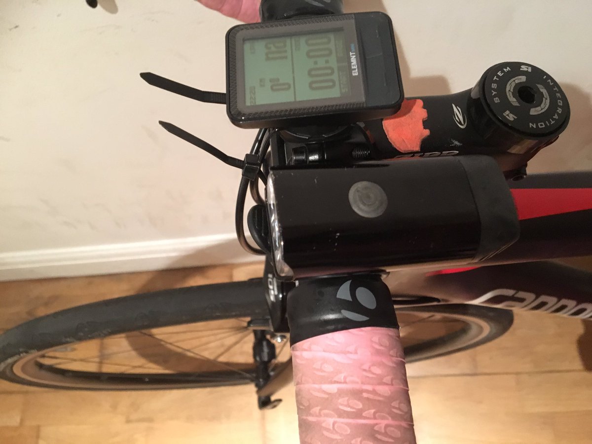 Addicted2cardio's tweet photo. Work travel this week meant training in interesting new places.#SoulCycle #BarrysBootcamp #One10Cycle. Missed Monty & my #Wahoo mini ELEMNT https://t.co/oMvKQRkIcV