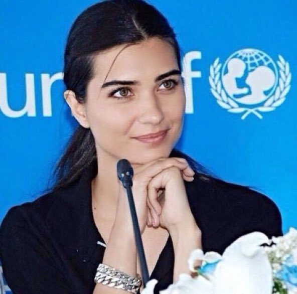 tubitalove's tweet photo. Excelente Enbajadora 
@Unicefturk @YaseminOzbudunM @ayyapim 
#ApoyoATuba
#BizTubaDestekleyen
#WeSupportTuba 
#TubaBüyüküstün https://t.co/Mn5ldOgecd