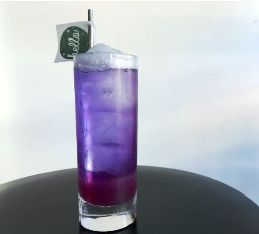 SipSocialTrends's tweet photo. Celebrate the #solar #eclipse on Aug 21 by shaking up these fun #cosmic #cocktails! https://t.co/JbhSgVNxYZ https://t.co/5jpxa52agV