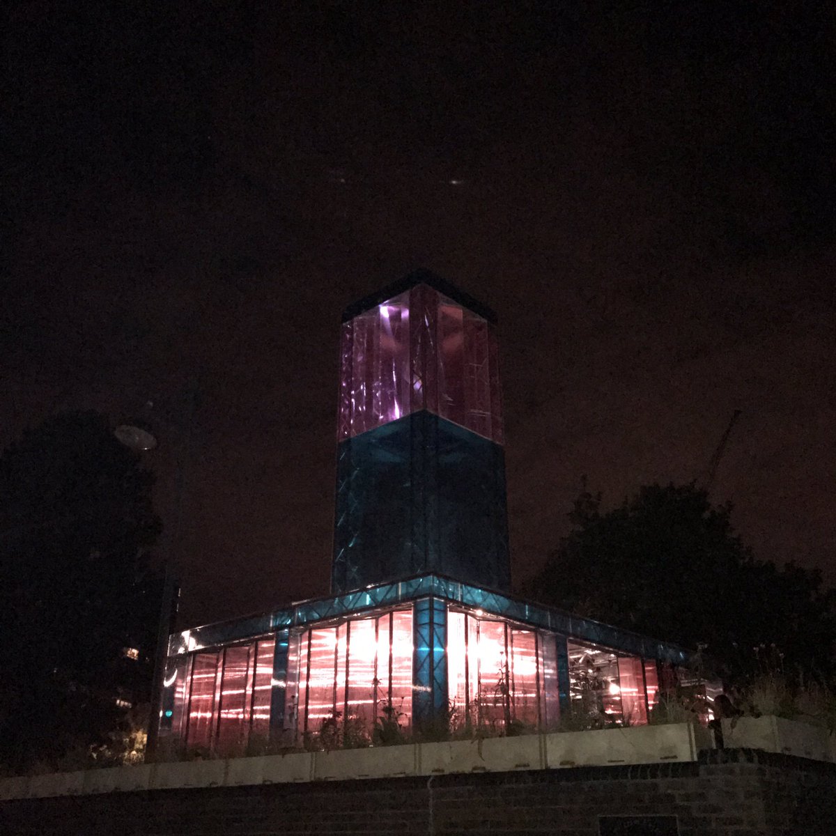 #ErithLighthouse looking fabulous tonight. Happy 5th birthday DKCM! <a href="/knight_david/">David Knight</a> @monteircristina!