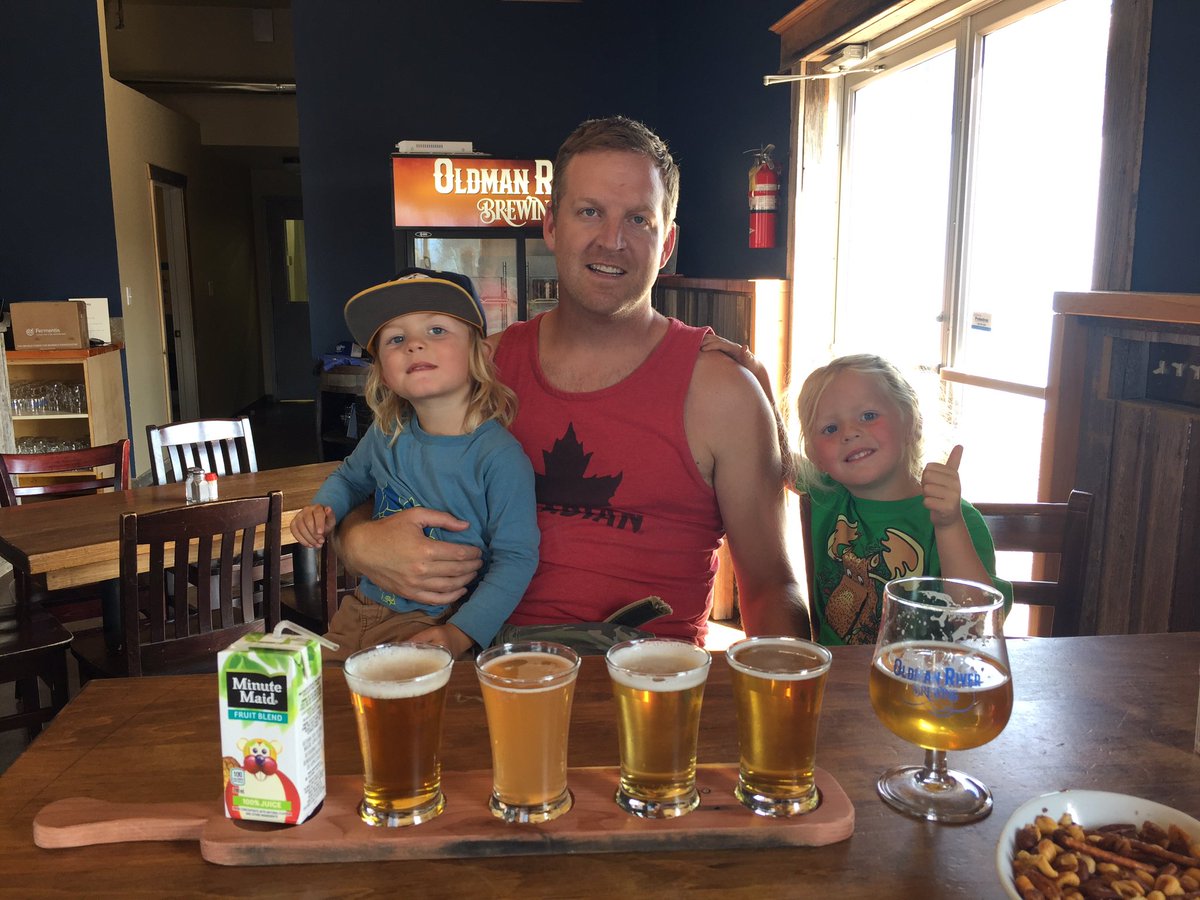 jmac457's tweet photo. Having a beer at the Oldman River Brewing pub. Good recommendation @JohnBarlowMP https://t.co/DDXt295iFP