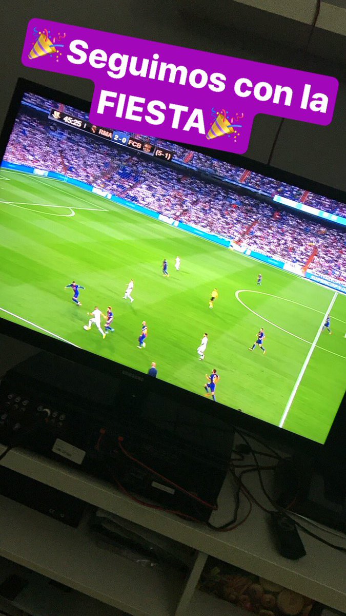 jonhyzen's tweet photo. Seguimos con la PARTY #HalaMadrid #Supercopa #RealMadrid https://t.co/74SJnxqbS6