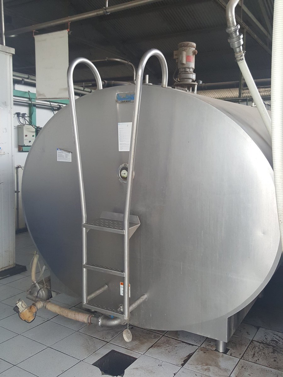 Full_frio's tweet photo. Servicio tecnico a estanque de leche Boumatic glacier #Osorno #MilkCooler #MilkCoolingTank https://t.co/AnWw1XTxFA