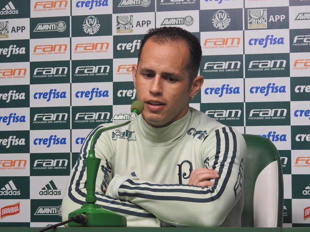Meia do Palmeiras lamenta situação na Venezuela e diz receber refugiados em casa:
glo.bo/2i7xA9P