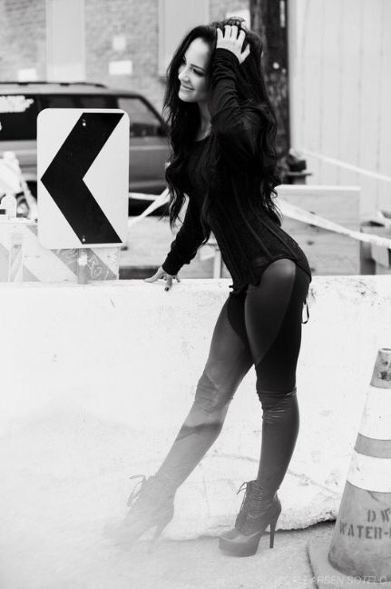 GiGi Sarantakos-Shaw (@beautyispain_x) on Twitter photo 