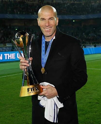 RMCFStats's tweet photo. Zidane 20 bulan melatih Real Madrid

🏆🏆 Champions League
🏆🏆 Super Cup
🏆 La Liga
🏆 Club World Cup
🏆 Spanish Super Cup https://t.co/NeE6lhjXAW