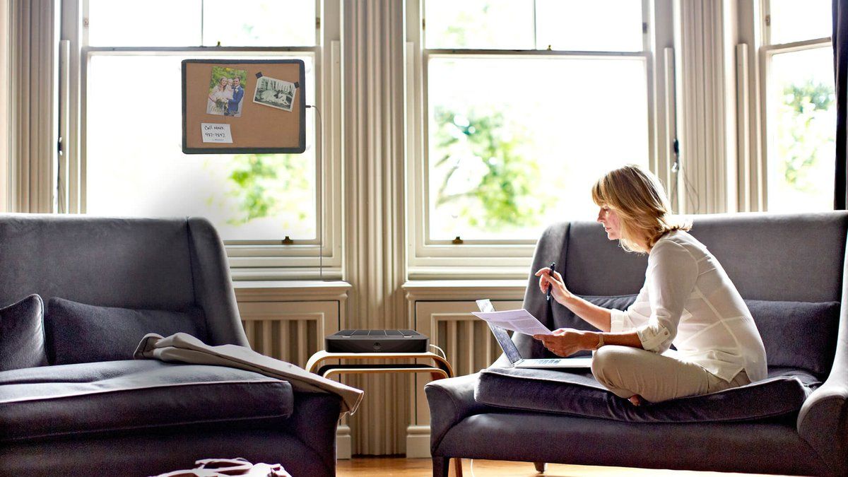 digitalmag_'s tweet image. Meet the Solar-Powered Green Battery Named Jenni buff.ly/2w2zdLG buff.ly/2w2R6Kd