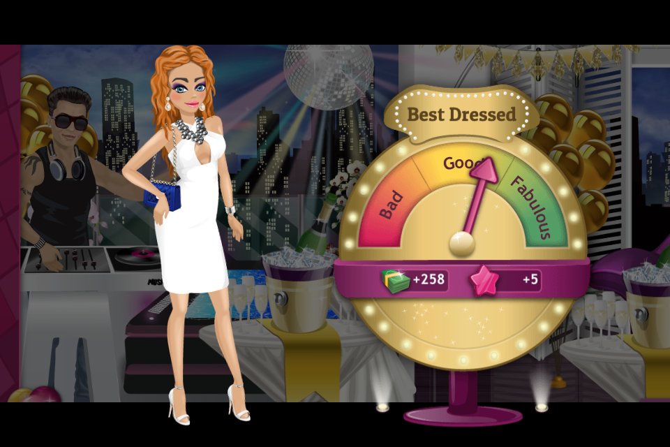 Nicoleannx's tweet photo. Oh, wow! It seems I’m the best dressed at the party! #SUPERSTARLIFE https://t.co/5gpTN5d7Ht https://t.co/V8uYU9AL2g
