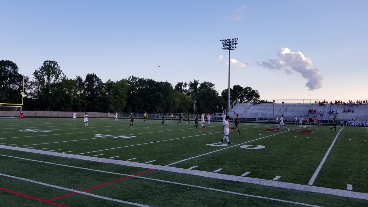 1st goal of the season ties the game at 1 vs SM. Kevin Lulendo with a brilliant chip over the keeper from 20yds out. Pablo A. with assist
