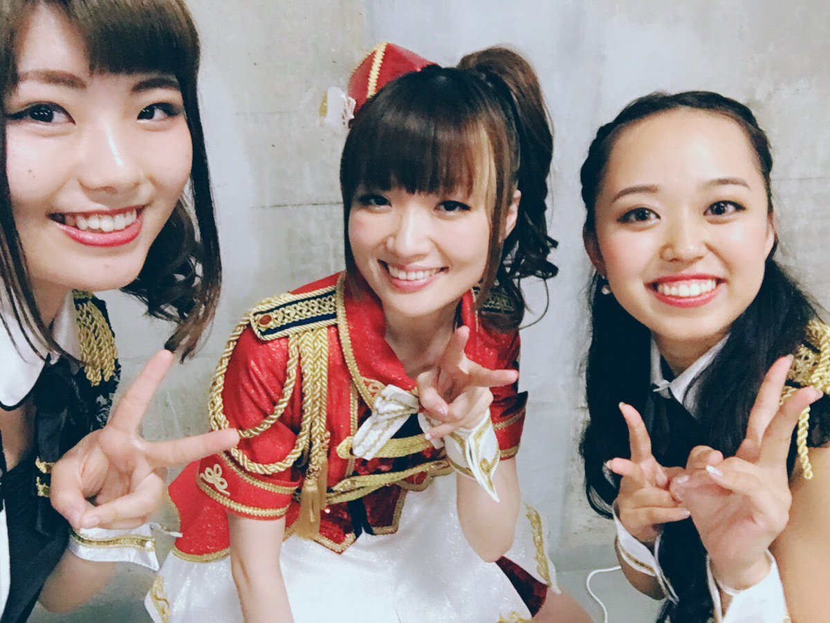 種﨑敦美 種崎敦美 Twitter પર メドレーエヴリデイドリーム Nizikaさんとsatsukiさんとの写真 とってもとっても嬉しかったです ずっと牧野さんの可愛らしいお姿と歌声をみてきたから 心からの敬意を評して このポーズで 撮らせていただきました 歌わせて 種﨑敦美 種崎敦美 Twitter પર メドレーエヴリデイドリーム Nizikaさんとsatsukiさんとの写真 とってもとっても嬉しかったです ずっと牧野さんの可愛らしいお姿と歌声をみてきたから 心からの敬意を評して このポーズで 撮らせていただきました 歌わせて