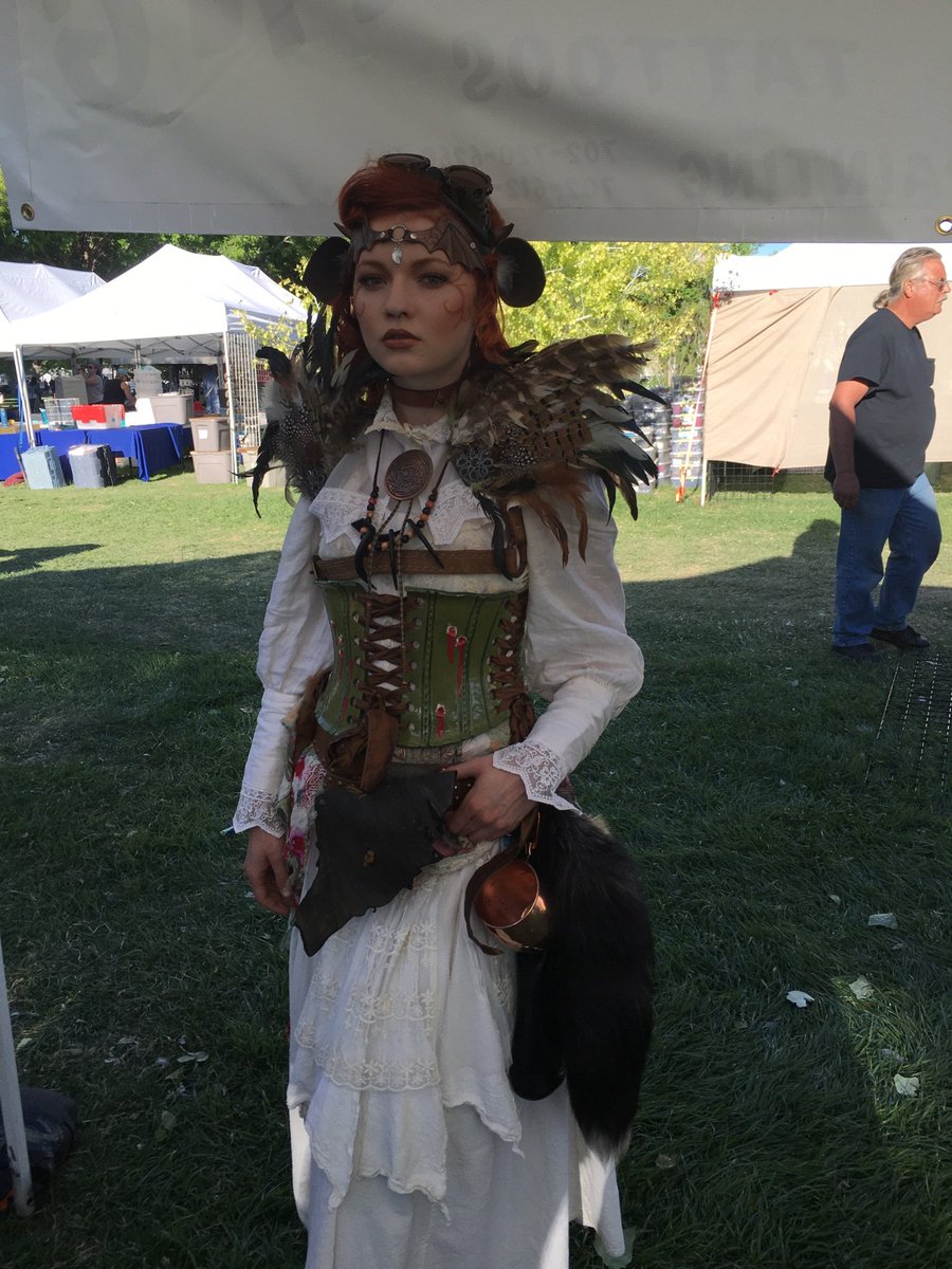 Edyn_Cosplay's tweet image. #lasvegas #celticgames #cosplayer #cosplay #cosplaygirls #cosplaygoddess #faun #steampunk #steamgirl #steampunkcosplay #fantasycosplay