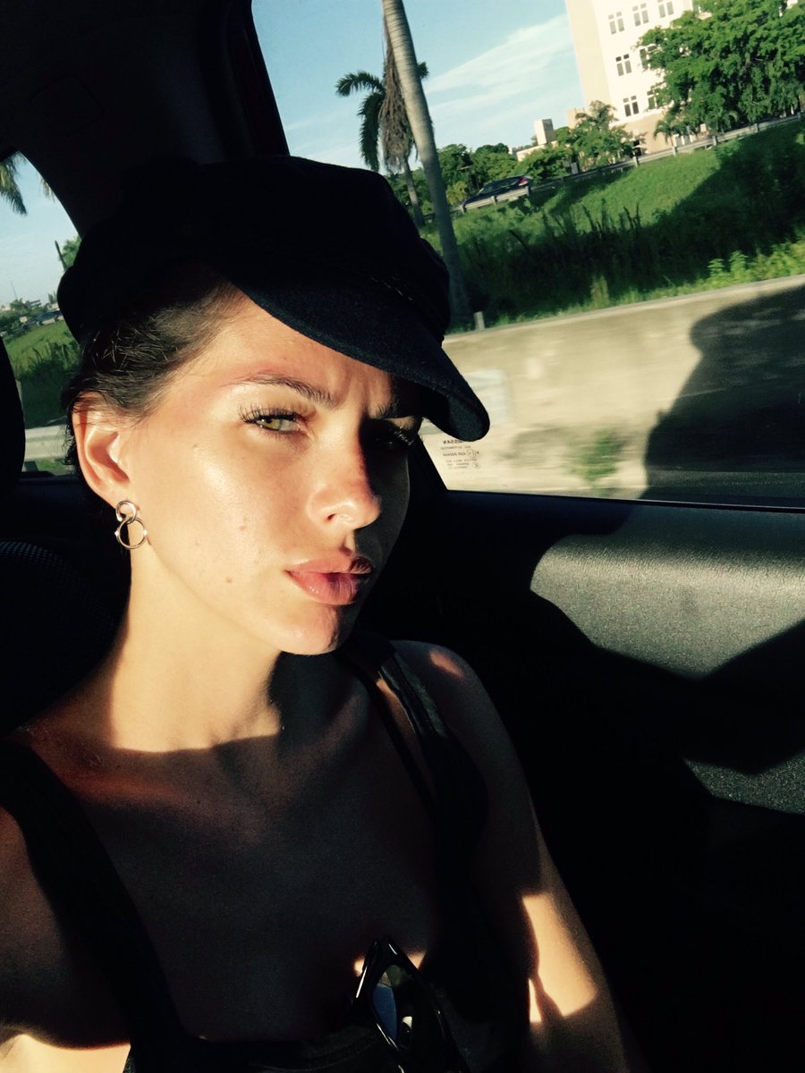 chinasuarez's tweet photo. ✨ https://t.co/UPUT6Wjr1w