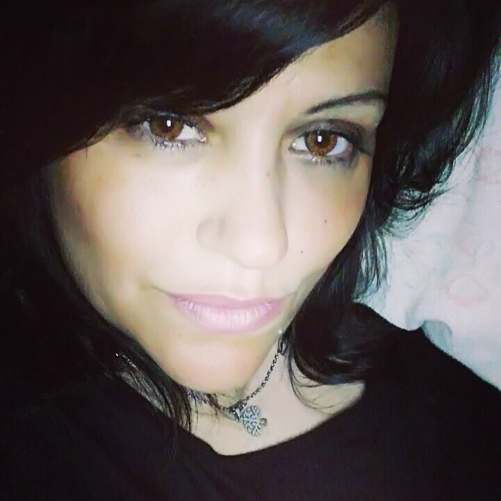 08Analaura's tweet photo. #NuevaFotoDePerfil https://t.co/qrZ3oXtFli