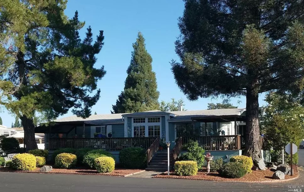 Live in 55+ community #windsorcalifornia  1800 sqft of space #winecountry #sonomacountyrealestate #SonomaCounty bit.ly/2uR8Mon