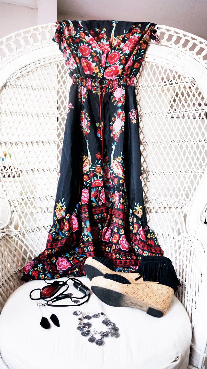 mya_yma's tweet photo. Shop the look @ https://t.co/1WKTzn4pE7   #onlineshopping #hamburg #myayma #fashion #fashionista #blogger #jewelry #bohodress #bohemiangirl https://t.co/wyuoAJBMAU