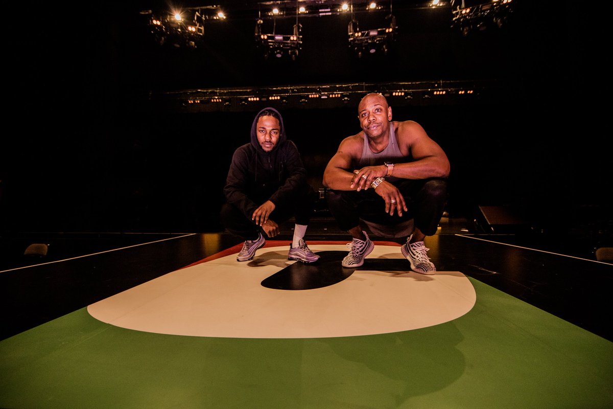 ChappelleRCMH's tweet photo. August 15, 2017 - Dave Chappelle &amp; Very Special Guest @KendrickLamar: Live From Radio City ft Chappelle's Show alumni [photos: M. Bitton] https://t.co/hma1eDI7N5