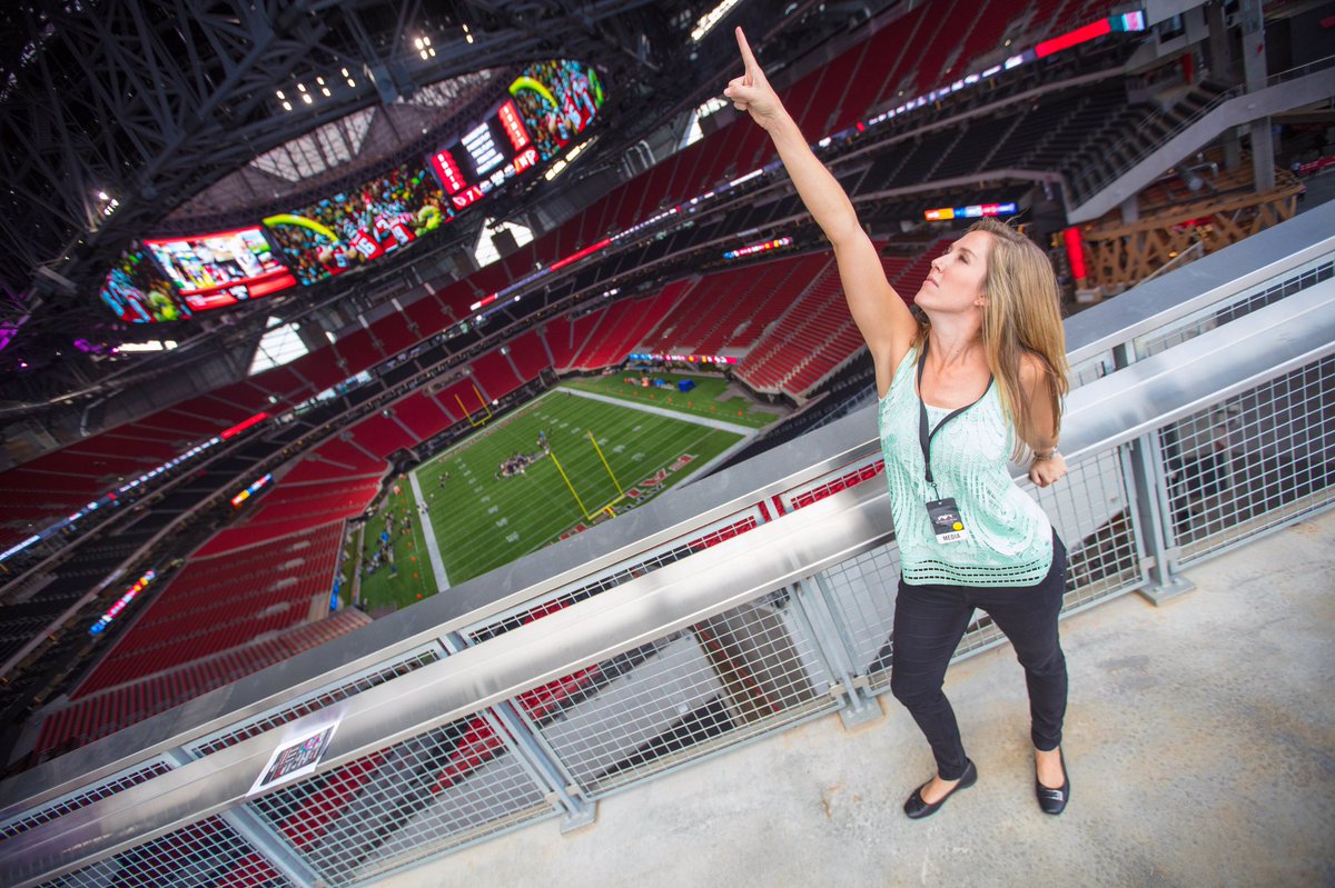 LaurenSisler's tweet image. Squad. 🏈🤘#aldotcom {📸courtesy @Ginnard87}