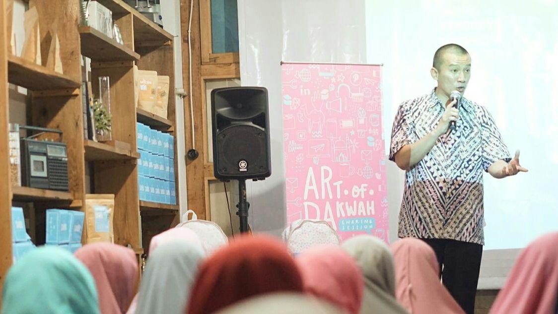 felixsiauw's tweet photo. Merdeka Dari Kedzaliman >> https://t.co/Y7PVC8CqNE https://t.co/Zo1EGASEWO
