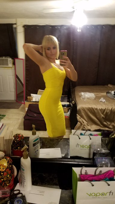 2 pic. Thank you @latinloverbull for the dress! I love it https://t.co/ebLQcoffRd